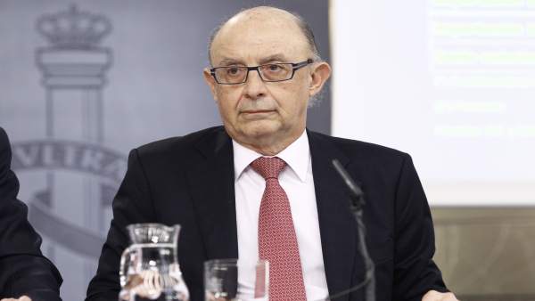 La inversió de l'Estat a la Comunitat Valenciana cau un 33% i Puig ho qualifica d'"indignant" La inversió de l'Estat a la Comunitat Valenciana cau un 33% i Puig ho qualifica d'"indignant"