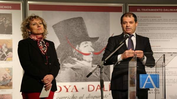 Díaz Tezanos en la inauguración de la muestra Díaz Tezanos en la inauguración de la muestra