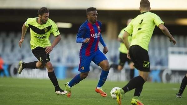 Detingut l'entrenador de l'Eldenc i un inversor pel suposat trepijoc de partits Detingut l'entrenador de l'Eldenc i un inversor pel suposat trepijoc de partits