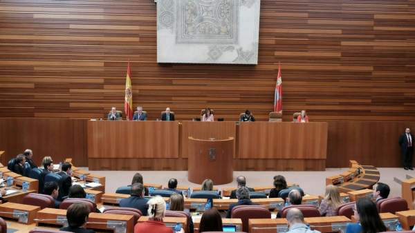 Pleno de las Cortes de Castilla y León Pleno de las Cortes de Castilla y León