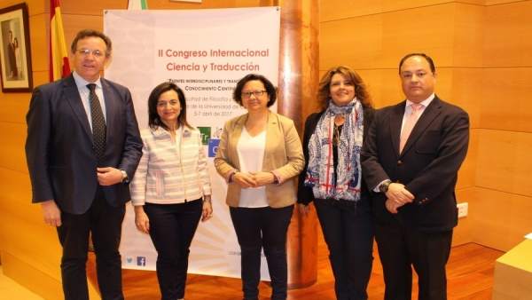 Autoridades en la inauguración del congreso Autoridades en la inauguración del congreso