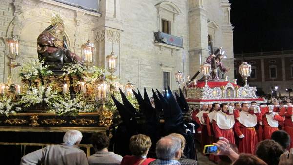 Resultado de imagen de encuentro de la virgen con su hijo en la calle la amargura imagende valladolid