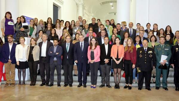 La comissió de seguiment convoca el Pacte valencià contra la violència de gènere La comissió de seguiment convoca el Pacte valencià contra la violència de gènere