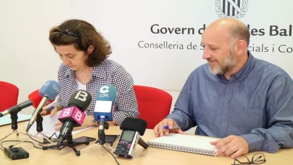 Santiago en rueda de prensa Santiago en rueda de prensa