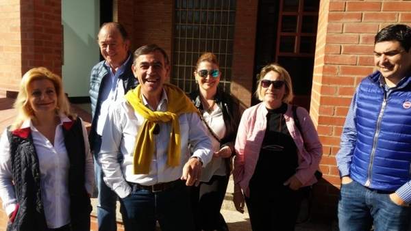 Antonio Pardo, en el centro. Antonio Pardo, en el centro.