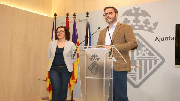 Hila en rueda de prensa sobre datos paro Hila en rueda de prensa sobre datos paro