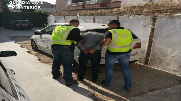 Detenidos los autores de 26 robos en viviendas de Altea Detenidos los autores de 26 robos en viviendas de Altea