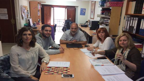 Escola i Intersindical defendran davant els tribunals la legalitat del decret de plurilingüisme Escola i Intersindical defendran davant els tribunals la legalitat del decret de plurilingüisme