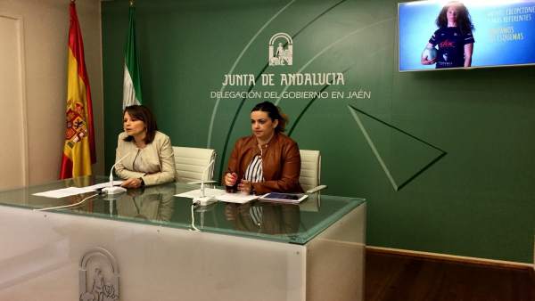 Ana Cobo y Beatriz Martín presentan la campaña 'Quiero ser como ella'. Ana Cobo y Beatriz Martín presentan la campaña 'Quiero ser como ella'.