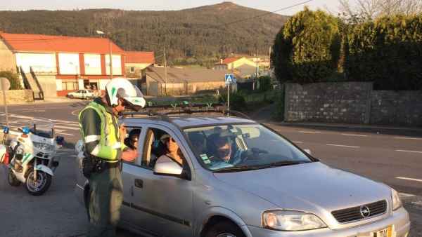 Control de la Guardia Civil de Tráfico en Galicia Control de la Guardia Civil de Tráfico en Galicia