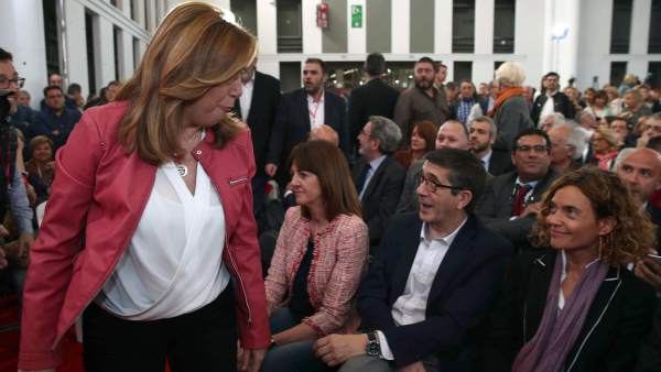 Homenaje en Barcelona a Carme Chacón Homenaje en Barcelona a Carme Chacón