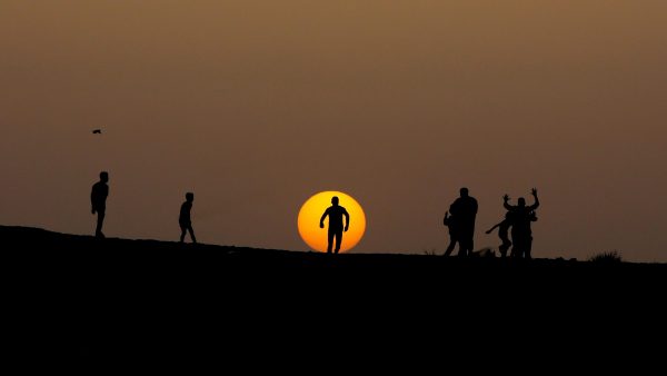 Juego al atardecer Juego al atardecer