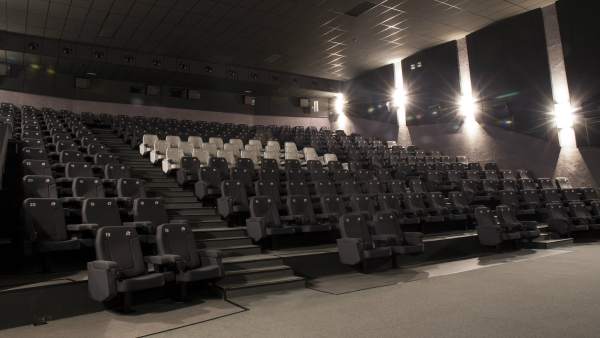 Sala de Cine de Artesiete en FAN Mallorca Shopping Sala de Cine de Artesiete en FAN Mallorca Shopping