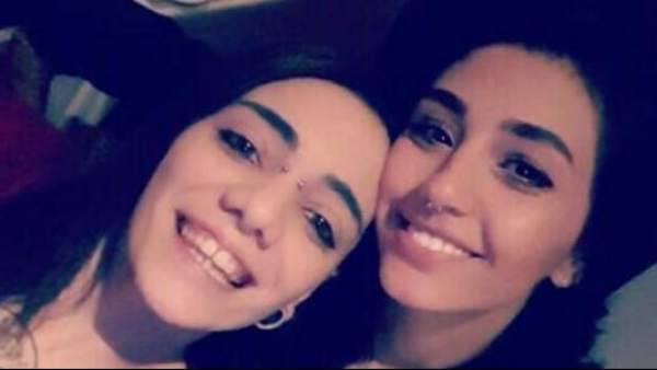 María Jimena (izq) junto a su pareja, Shaza. María Jimena (izq) junto a su pareja, Shaza.