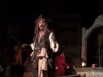 Johnny Depp, como Jack Sparrow