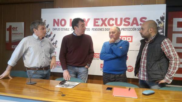 Los secretarios de Organización flanquean a los secretarios de UGT y CCOO Los secretarios de Organización flanquean a los secretarios de UGT y CCOO