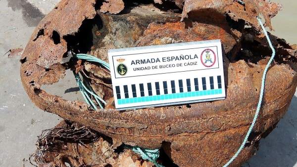 Mina de la Segunda Mundial hallada en Sanlúcar Mina de la Segunda Mundial hallada en Sanlúcar
