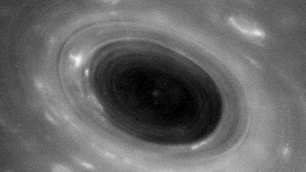 Cassini entra en los anillos de Saturno Cassini entra en los anillos de Saturno
