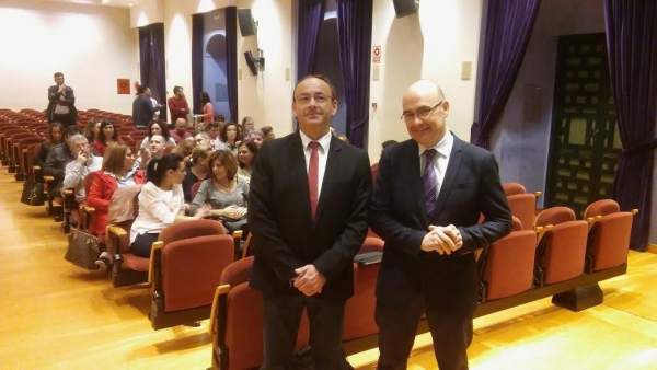 Martín (izda.) y Carmona inauguran el encuentro Martín (izda.) y Carmona inauguran el encuentro