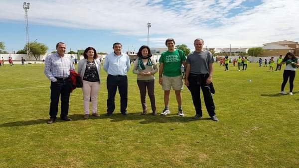 El delegado de Educación, Vicente Zarzza, asiste olimpiadas de CPR en Valverde. El delegado de Educación, Vicente Zarzza, asiste olimpiadas de CPR en Valverde.
