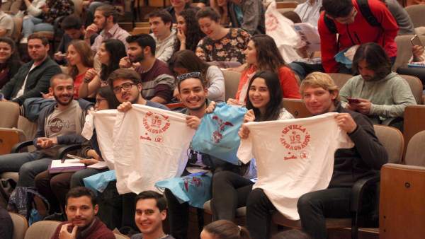 Estudiantes en la US Estudiantes en la US