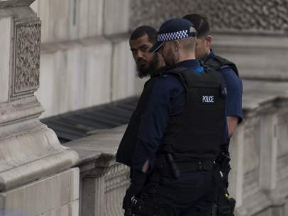 Detenido un hombre con varios cuchillos en las inmediaciones de Westminster