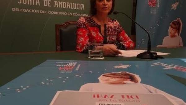 La coordinadora del IAM, Ana Díaz, en la presentación de la campaña La coordinadora del IAM, Ana Díaz, en la presentación de la campaña