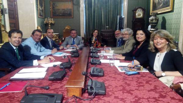 Acto de la fundación. Acto de la fundación.