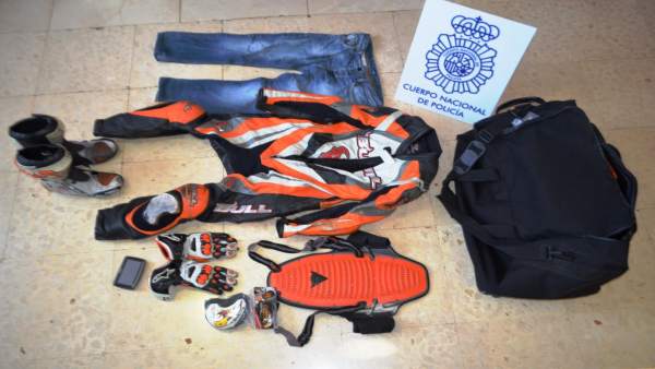 Pertenencias aprehendidas de los tres detenidos por robos en Almería Pertenencias aprehendidas de los tres detenidos por robos en Almería