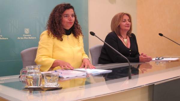 Fanny Tur y Pilar Costa Fanny Tur y Pilar Costa