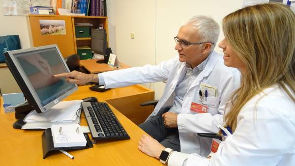 Profesionales del SNS utilizando la 'teledermatología' Profesionales del SNS utilizando la 'teledermatología'