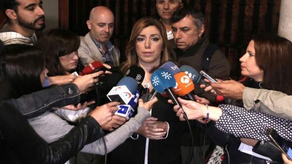 Susana Díaz atiende a periodistas antes del Desayuno de Europa Press Andalucía Susana Díaz atiende a periodistas antes del Desayuno de Europa Press Andalucía