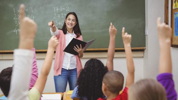 El abandono escolar temprano desciende en España. El abandono escolar temprano desciende en España.