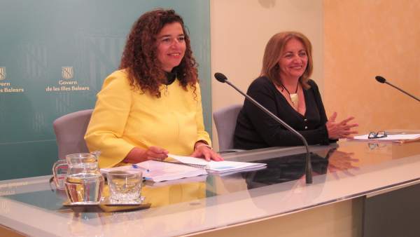 Pilar Costa y Fanny Tur Pilar Costa y Fanny Tur