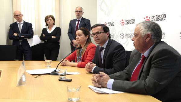 Fotos De La Nota Informativa: El Plan Dinamiza 2017 Destina A Los Municipios Más Fotos De La Nota Informativa: El Plan Dinamiza 2017 Destina A Los Municipios Más