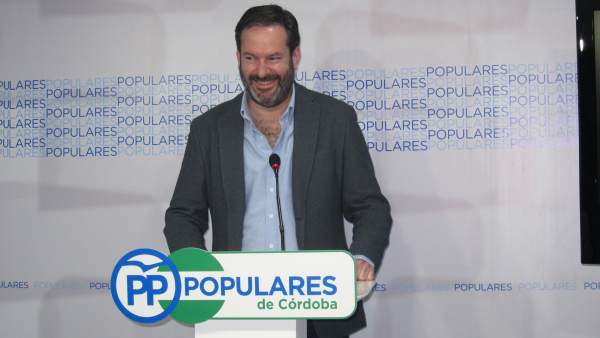 Adolfo Molina Adolfo Molina