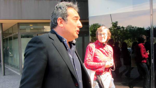 El exalcalde de Sabadell, Manuel Bustos, a la salida de los juzgados El exalcalde de Sabadell, Manuel Bustos, a la salida de los juzgados