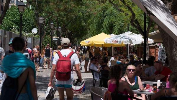 Els valencians van gastar un 12% més en Setmana Santa que la resta d'espanyols amb 265 euros de mitjana, segons Cetelem Els valencians van gastar un 12% més en Setmana Santa que la resta d'espanyols amb 265 euros de mitjana, segons Cetelem