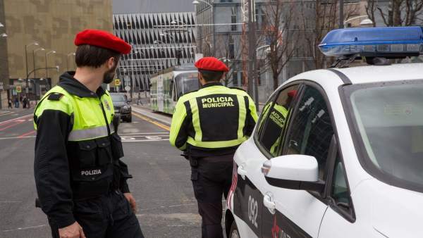Control de la Policía Municipal de Bilbao Control de la Policía Municipal de Bilbao