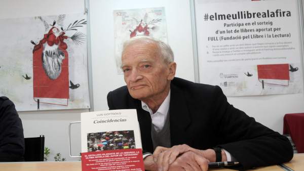 El autor ha visitado la 52 Fira del Llibre de València El autor ha visitado la 52 Fira del Llibre de València