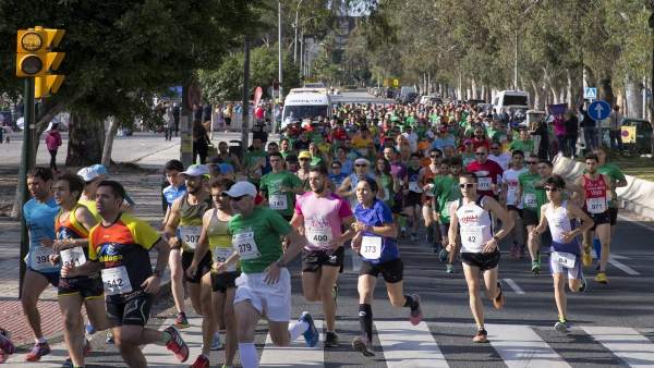Carrera segunda edición de la prensa corredores atletas runners running correr Carrera segunda edición de la prensa corredores atletas runners running correr