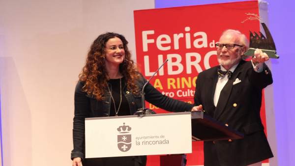 Acto de clausura de la Feria del Libro de La Rinconada (Sevilla) Acto de clausura de la Feria del Libro de La Rinconada (Sevilla)