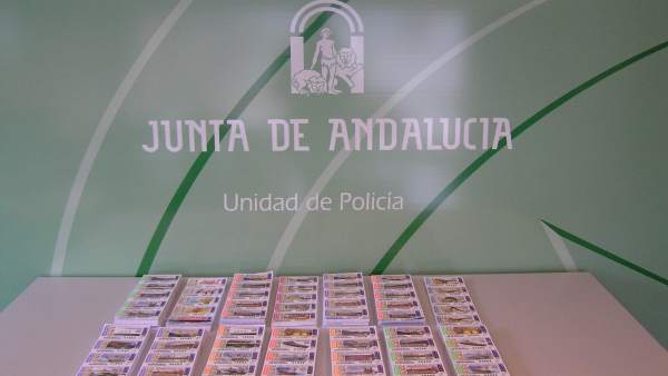 Los boletos de lotería incautados por la Policía Autonómica Los boletos de lotería incautados por la Policía Autonómica
