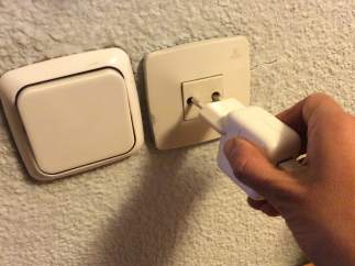 Enchufe, enchufes, electricidad, factura, luz, interruptor