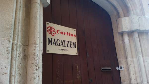 Almacén de Cáritas en Palma Almacén de Cáritas en Palma