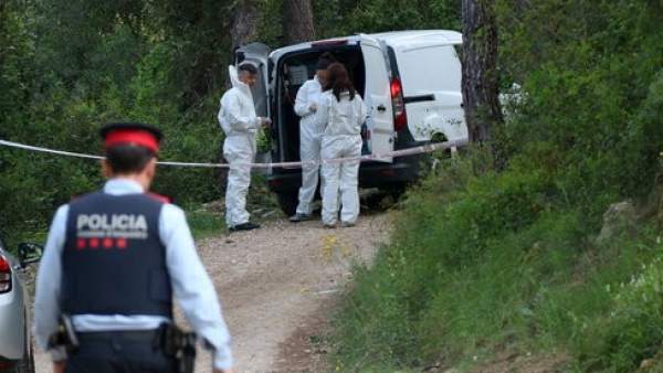 En la imagen la policía científica en el Pantano de Foix. En la imagen la policía científica en el Pantano de Foix.