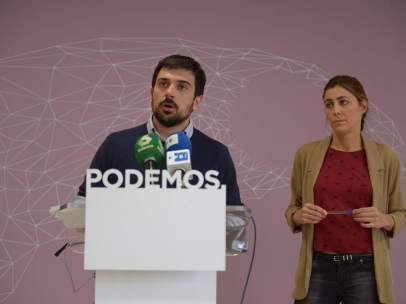 Ramón Espinar y Lorena Ruiz-Huerta