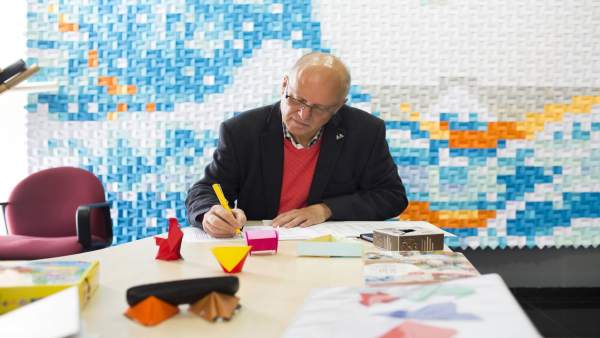 La Obra Social de Ibercaja colabora con la Escuela Museo Origami de Zaragoza La Obra Social de Ibercaja colabora con la Escuela Museo Origami de Zaragoza
