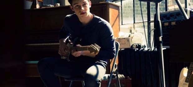 SHAWN MENDES