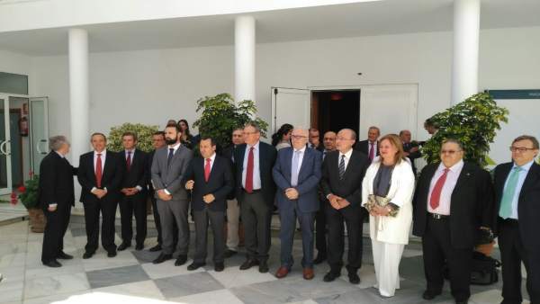 Presentación medidas industrialización andalucía málaga pta Presentación medidas industrialización andalucía málaga pta